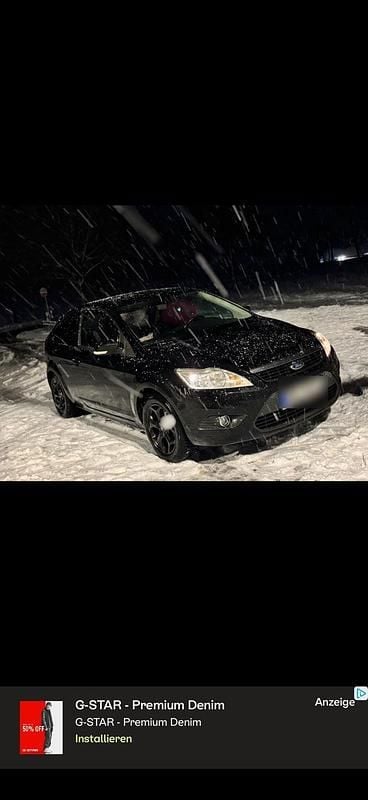 Gebraucht Ford Focus 101 PS (74 kW) 2010 Schwarz Limousine