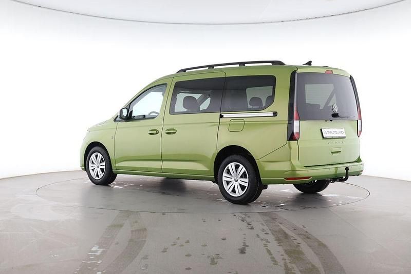 Neu VW Caddy Maxi 116 PS (85 kW) 2025 Golden green Van / Kleinbus