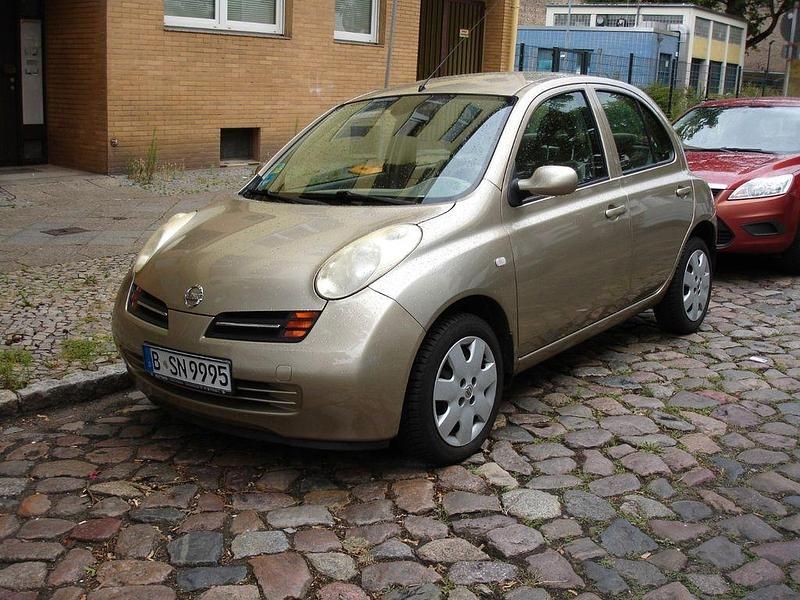Braun Gebraucht 2003 Nissan Micra Limousine | 3.200 € (Fairer Preis) - Bild 1/4