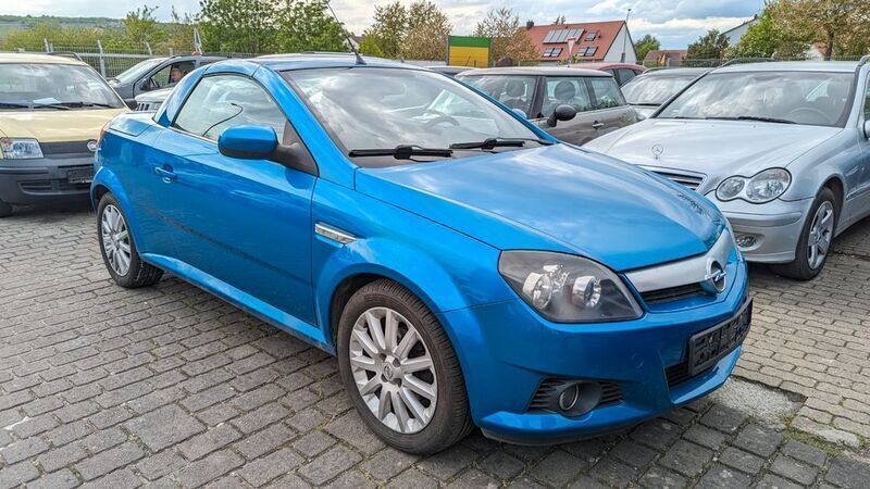 Blau Gebraucht 2005 Opel Tigra Cabrio | 1.900 € (Fairer Preis) - Bild 1/4