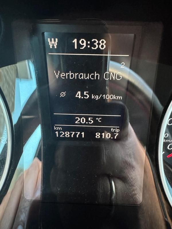 Gebraucht VW Passat 150 PS (110 kW) 2011 Blau Kombi