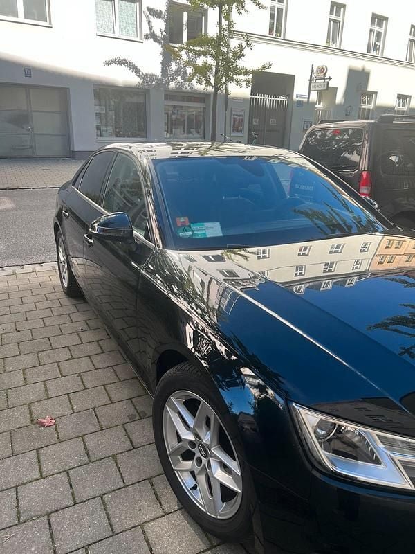 Gebraucht Audi A4 150 PS (110 kW) 2017 Schwarz Limousine