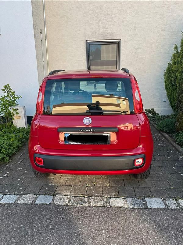 Używany Fiat Panda 69 KM (50 kW) 2013 Czerwony Hatchback