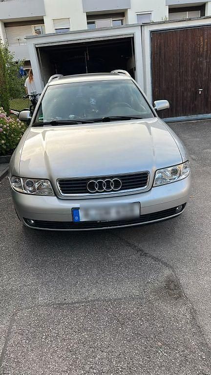 Silber Gebraucht 1999 Audi A4 Kombi | 600 € (Superpreis) - Bild 1/4