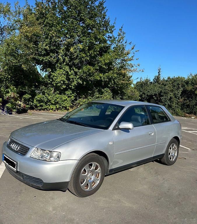 Gebraucht 2001 Audi A3 Sport Kleinwagen | 1.300 € (Guter Preis) - Bild 1/4