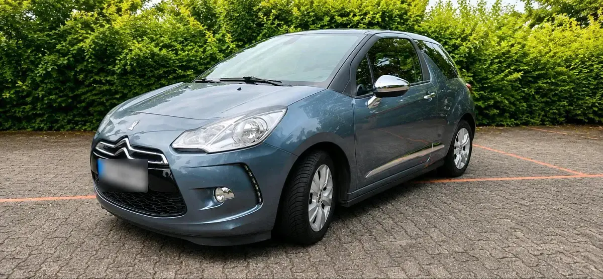Gebraucht Citroën DS3 So Chic 120 PS (88 kW) 2010 Grau Kleinwagen