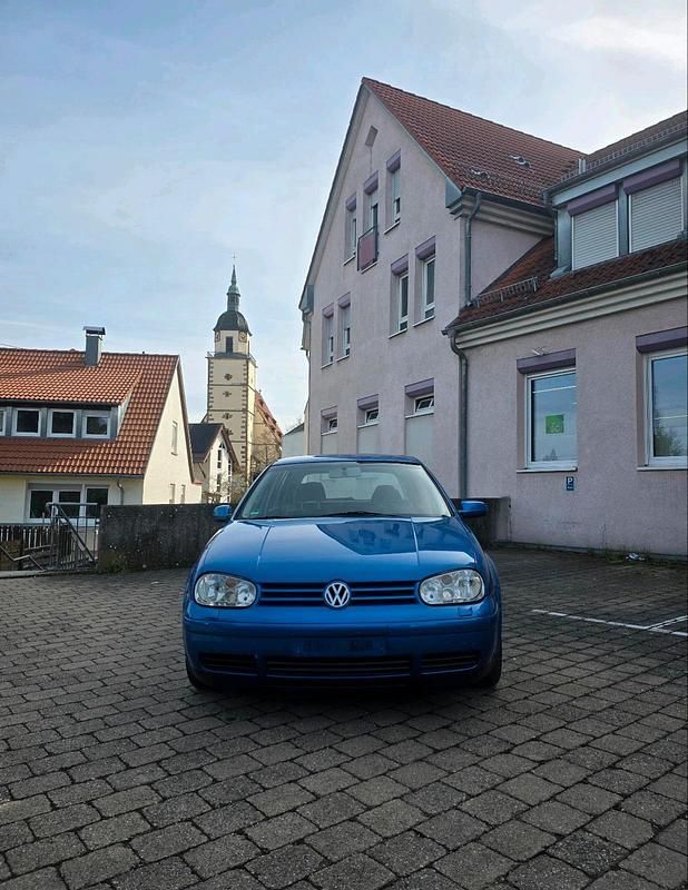 Second-hand VW Golf III 101 CP (74 kW) 1999 Albastru Berlinǎ