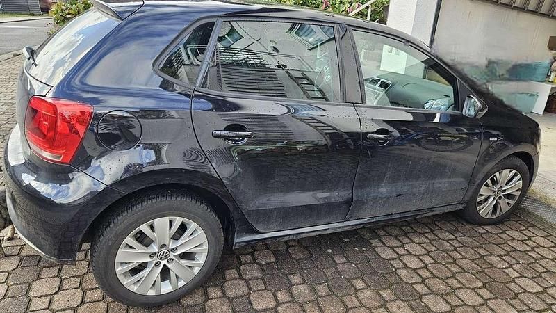 Gebraucht VW Polo Life 69 PS (50 kW) 2013 Schwarz Kleinwagen