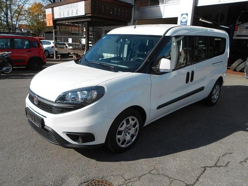 Weiß Gebraucht 2022 Fiat Doblò Van / Kleinbus | 17.500 € (Fairer Preis) - Bild 1/4