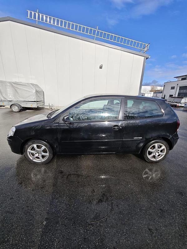 Gebraucht VW Polo 60 PS (44 kW) 2008 Schwarz Kleinwagen