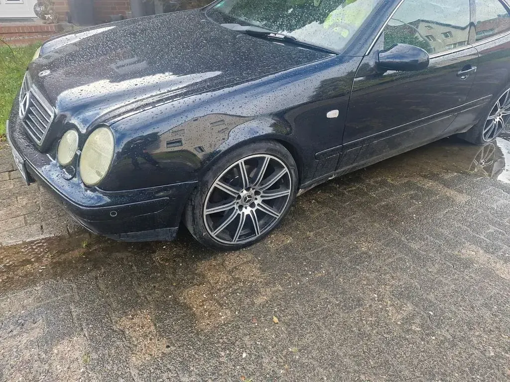 Gebraucht Mercedes CLK320 Elegance 218 PS (160 kW) 1999 Schwarz Coupé