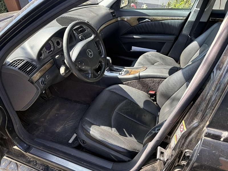 Gebraucht Mercedes E320 Avantgarde 224 PS (164 kW) 2004 Schwarz Kombi