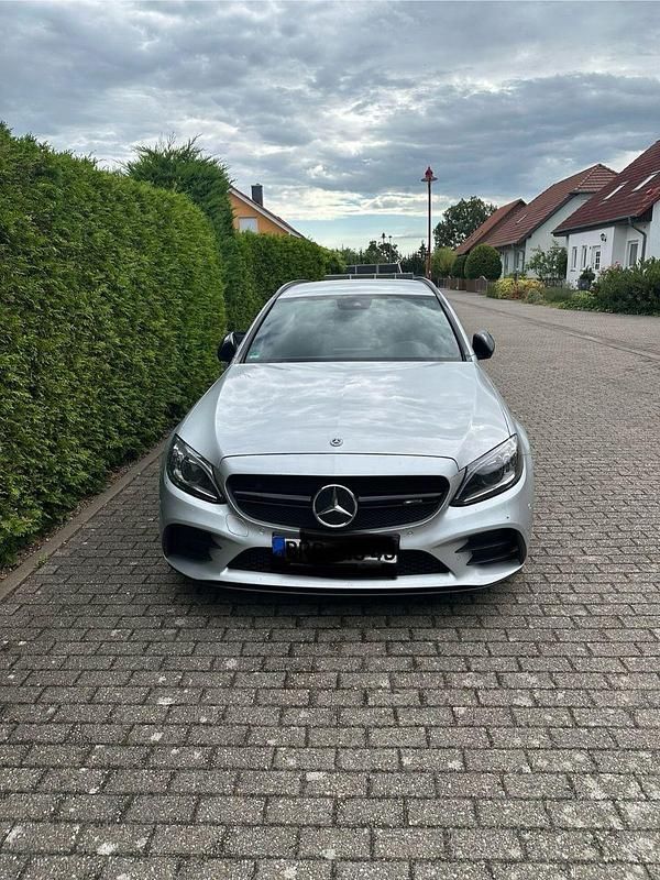 Schwarz Gebraucht 2019 Mercedes C43 AMG AMG Kombi | 40.500 € (Fairer Preis) - Bild 1/4