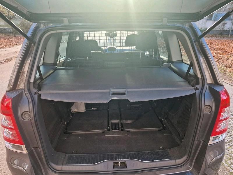 Gebraucht Opel Zafira 140 PS (102 kW) 2009 Grau Van / Kleinbus