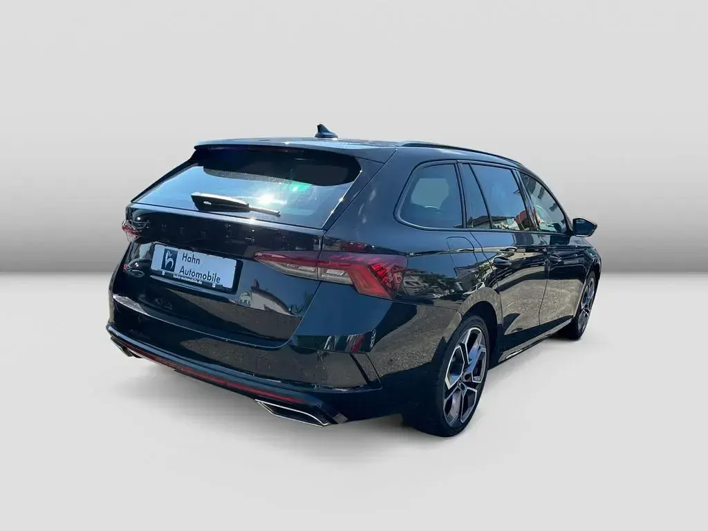 Gebraucht Skoda Octavia RS 245 PS (180 kW) 2021 Schwarzmagic perleffekt Kombi