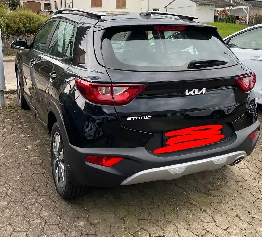 Gebraucht Kia Stonic Vision 101 PS (74 kW) 2024 Schwarz SUV