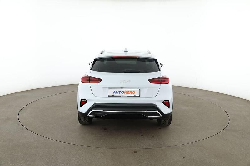 Używany Kia XCeed Vision 160 KM (117 kW) 2022 Biały SUV