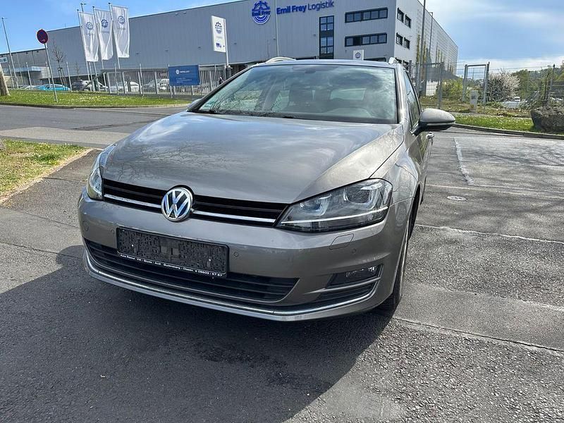 Gebraucht VW Golf VII Highline 150 PS (110 kW) 2017 Grau Kombi