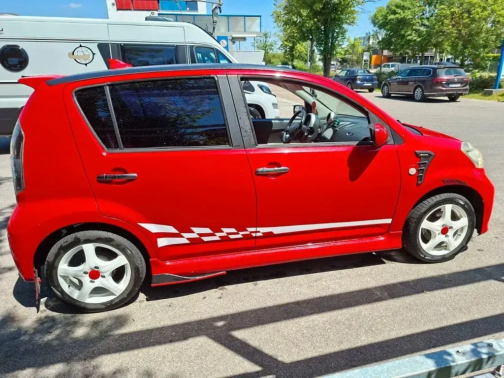Gebraucht Daihatsu Sirion 87 PS (63 kW) 2005 Rot Kleinwagen