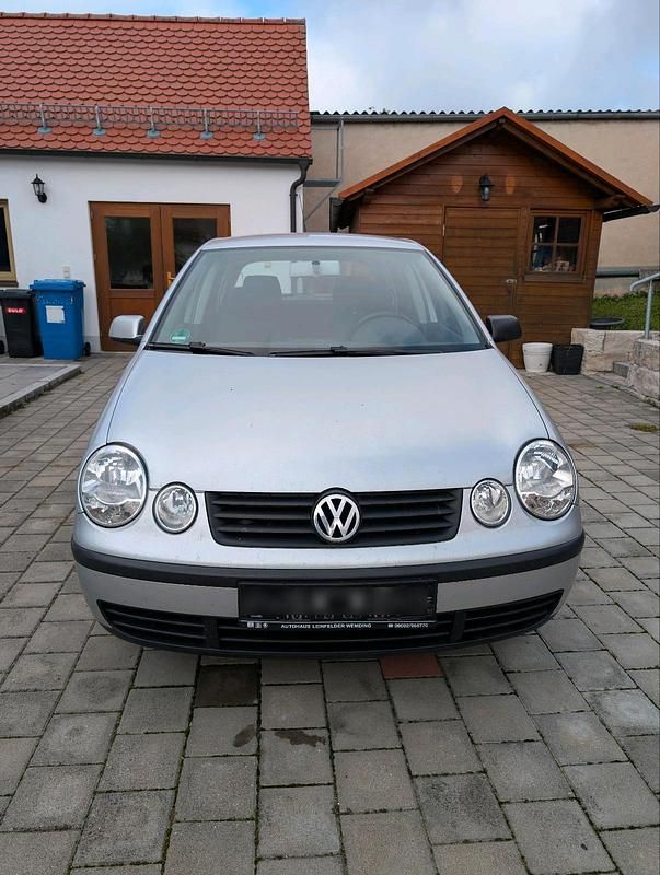 Silber Gebraucht 2002 VW Polo Kleinwagen | 500 € (Superpreis) - Bild 1/4