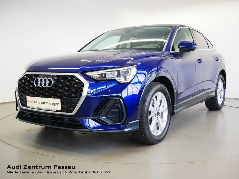 Blau Gebraucht 2022 Audi Q3 Sportback Sport SUV | 31.725 € (Fairer Preis) - Bild 1/4