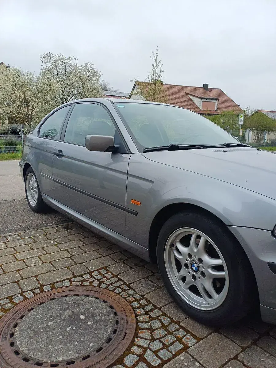 Gebraucht BMW 316 116 PS (85 kW) 2004 Silber Limousine