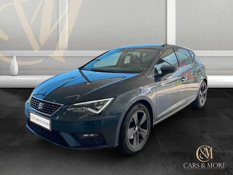 Grau Gebraucht 2019 Seat Leon XCELLENCE Limousine | 12.800 € (Superpreis) - Bild 1/4