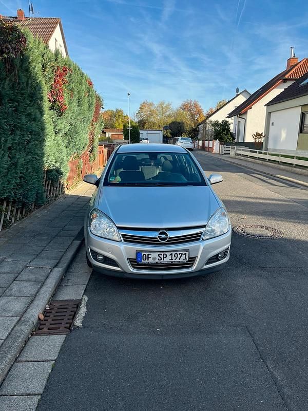 Silber Gebraucht 2008 Opel Astra Limousine | 500 € (Superpreis) - Bild 1/4