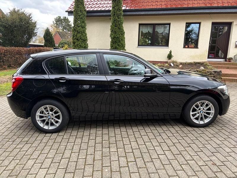Gebraucht BMW 118 170 PS (125 kW) 2014 Schwarz Kleinwagen