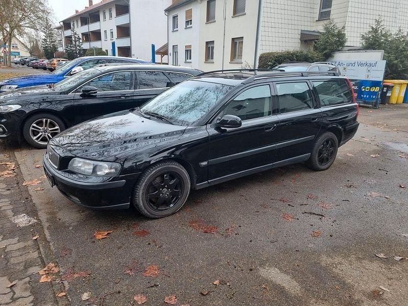 Gebraucht Volvo V70 140 PS (102 kW) 2002 Other Kombi