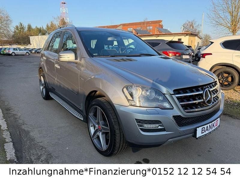Gebraucht Mercedes ML350 231 PS (169 kW) 2010 Silber SUV