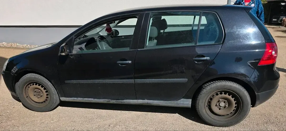 Gebraucht VW Golf V 75 PS (55 kW) 2003 Schwarz Kleinwagen