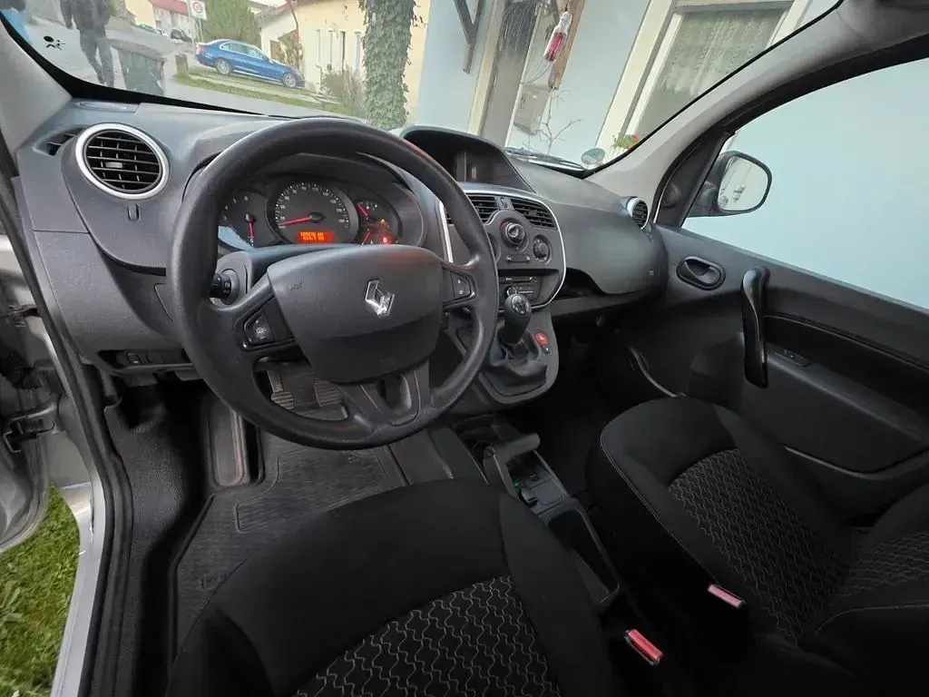 Gebraucht Renault Kangoo 90 PS (66 kW) 2015 Silber Van / Kleinbus