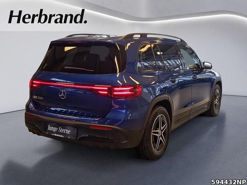 Gebraucht Mercedes EQB250+ AMG 139 kW (190 PS) 2024 Blau SUV