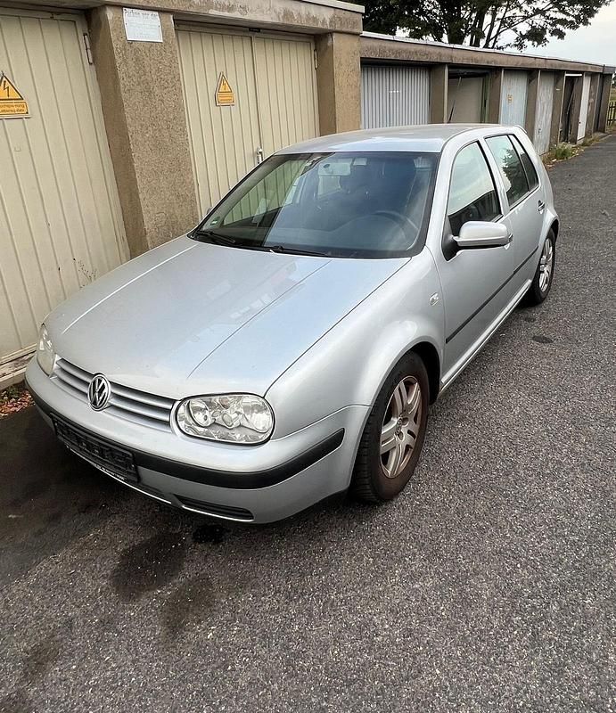 Gebraucht 2002 VW Golf IV Kleinwagen | 1.200 € (Guter Preis) - Bild 1/4