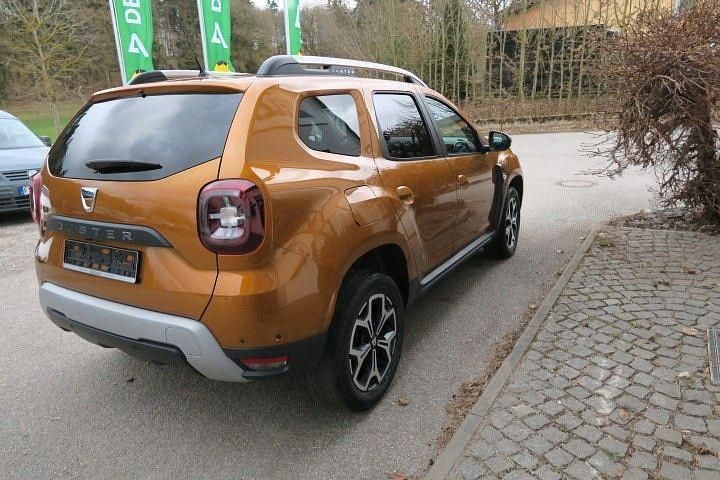 Gebraucht Dacia Duster Prestige 125 PS (91 kW) 2018 Orange SUV