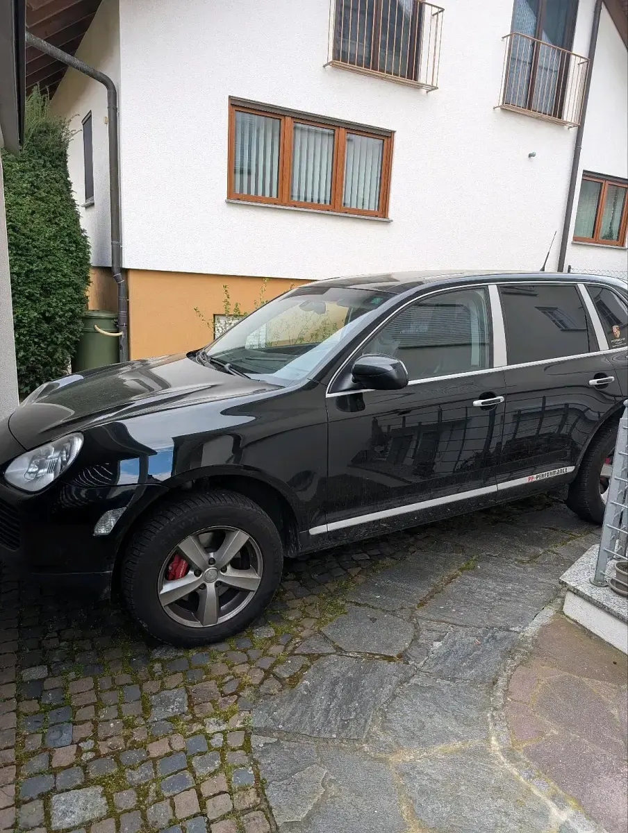 Gebraucht Porsche Cayenne Turbo 450 PS (330 kW) 2026 Schwarz SUV