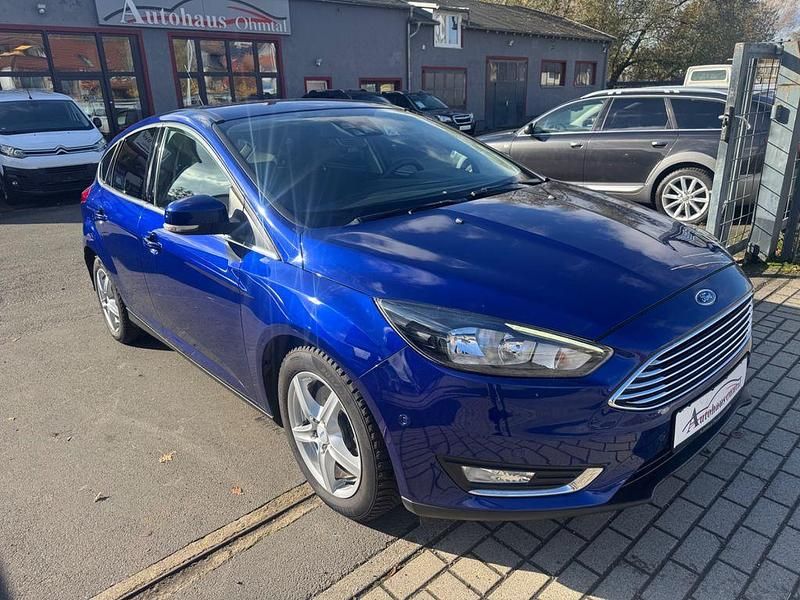 Blau Gebraucht 2015 Ford Focus Titanium Limousine | 7.700 € (Guter Preis) - Bild 1/4