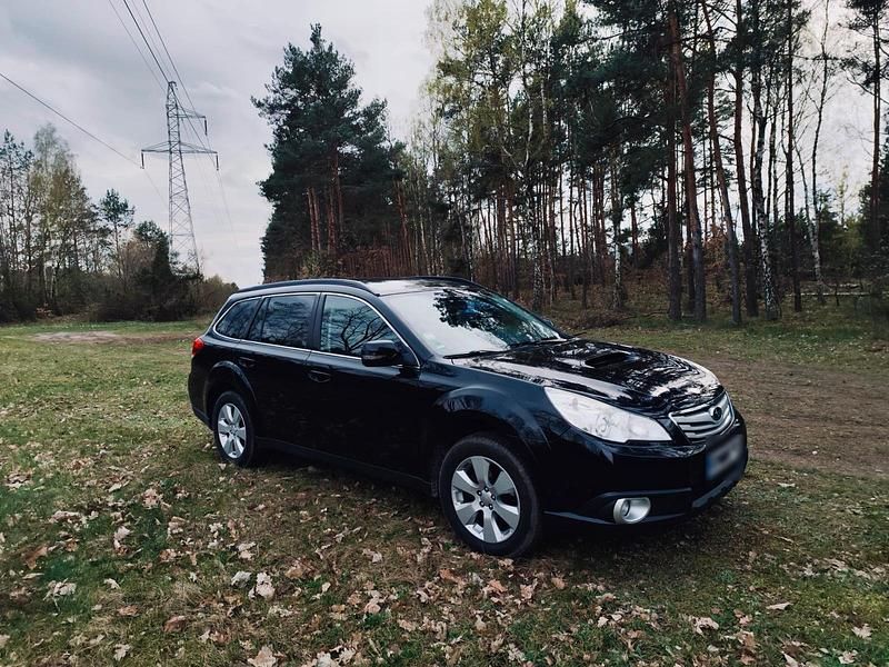 Gebraucht Subaru Legacy 150 PS (110 kW) 2011 Schwarz Kombi