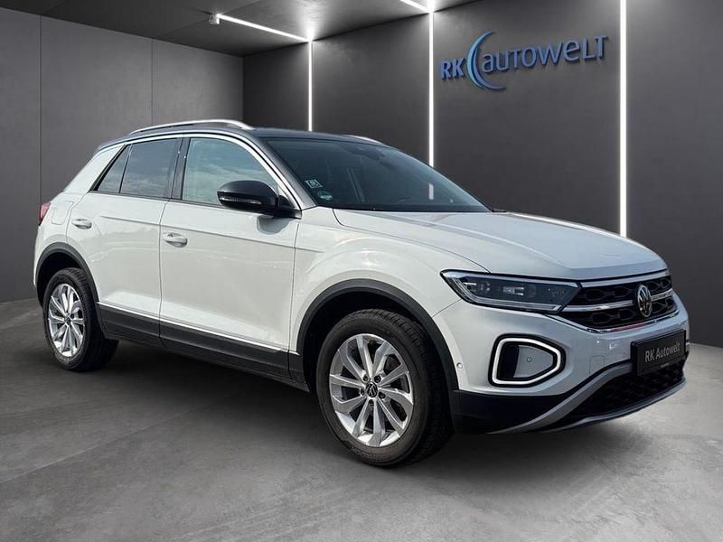 Gebraucht VW T-Roc Style 150 PS (110 kW) 2023 Weiss SUV