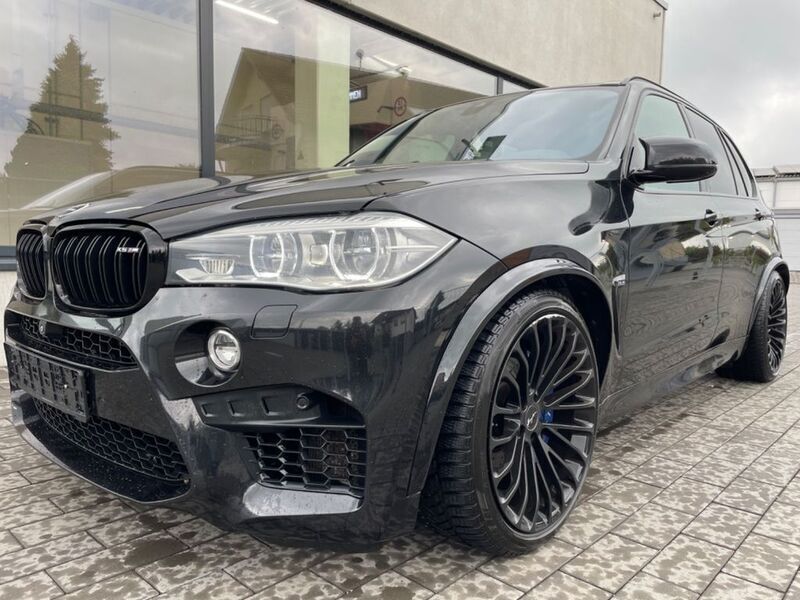 Black sapphire metallic Gebraucht 2016 BMW X5 M Shadowline SUV | 32.500 € (Fairer Preis) - Bild 1/4