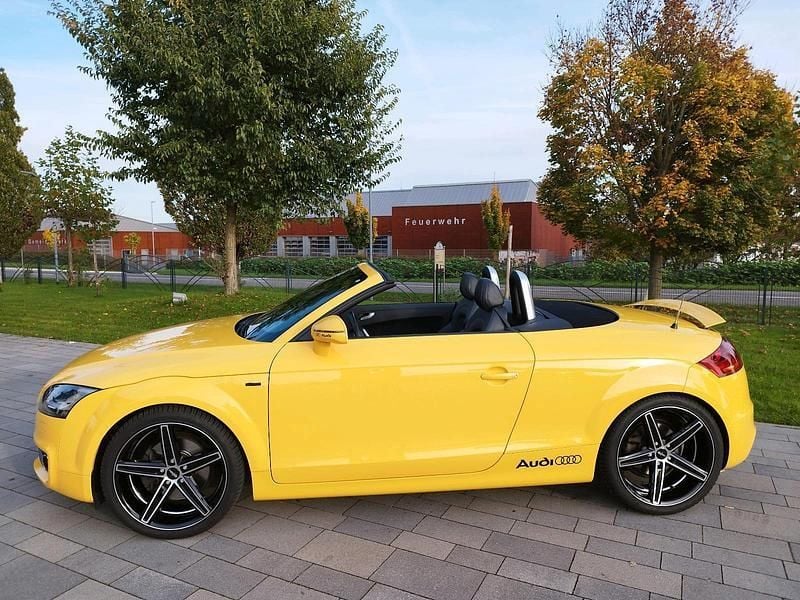 Gelb Gebraucht 2013 Audi TT Roadster S-Line Cabrio | 15.500 € (Etwas zu teuer) - Bild 1/4