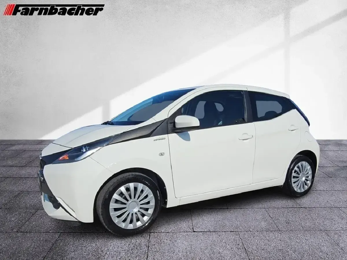 Gebraucht Toyota Aygo 69 PS (50 kW) 2015 Kleinwagen