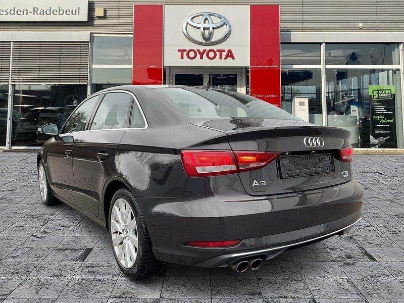 Gebraucht Audi A3 Design 150 PS (110 kW) 2017 Belugabraun metallic Limousine