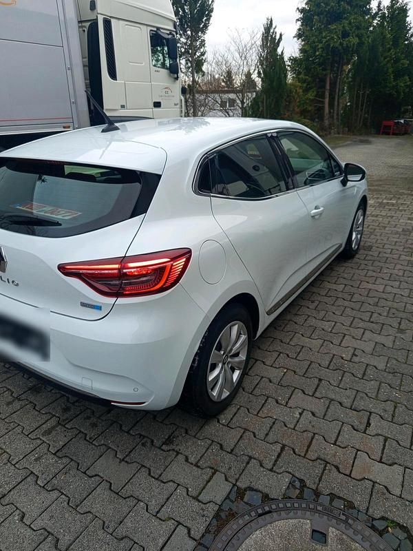 Gebraucht Renault Clio V 140 PS (102 kW) 2020 Weiß Kleinwagen