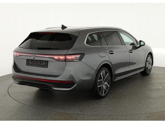 Neu 2025 VW Passat R-line Kombi | 47.195 € (Superpreis) - Bild 1/1