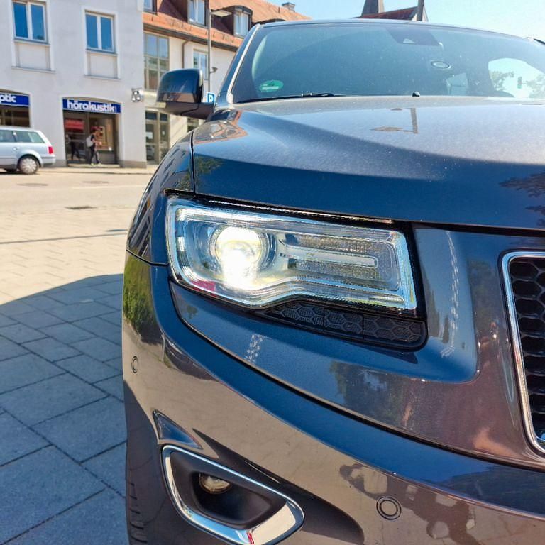 Schwarz Gebraucht 2016 Jeep Grand Cherokee SUV | 27.900 € (Fairer Preis) - Bild 1/4