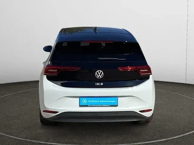 Gebraucht VW ID.3 Pro 150 kW (204 PS) 2023 Gletscherweiß metallic Kleinwagen
