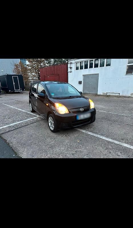 Schwarz Gebraucht 2008 Daihatsu Cuore Kleinwagen | 1.600 € (Fairer Preis) - Bild 1/4
