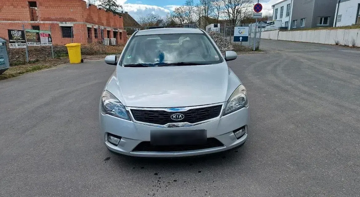 Occasion Kia Ceed 116 ch (85 kW) 2011 Argent Citadine